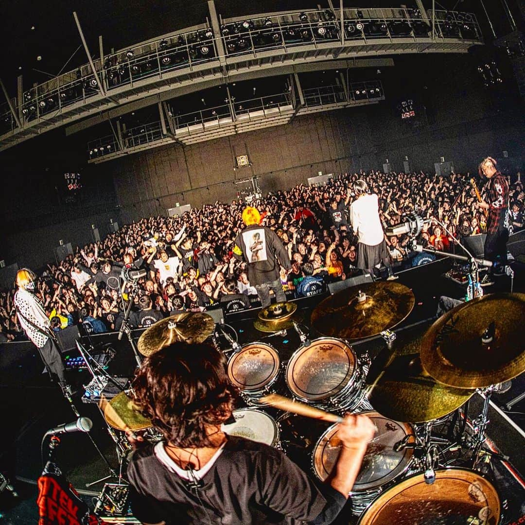 N∀OKIさんのインスタグラム写真 - (N∀OKIInstagram)「NO MATTER LIVE  仙台PIT  最終日に相応しい 念願大トリ 打上げまで 心地ええ夜でした  札幌　新潟　仙台　 3箇所 そして4年連続　 今年も頗る お世話になりました  ありがとうございました  NOMATTERLIVE 万歳  また必ずや  写真　@kawado_photo  #NOMATTERLIVE」1月29日 19時52分 - chairoy1945