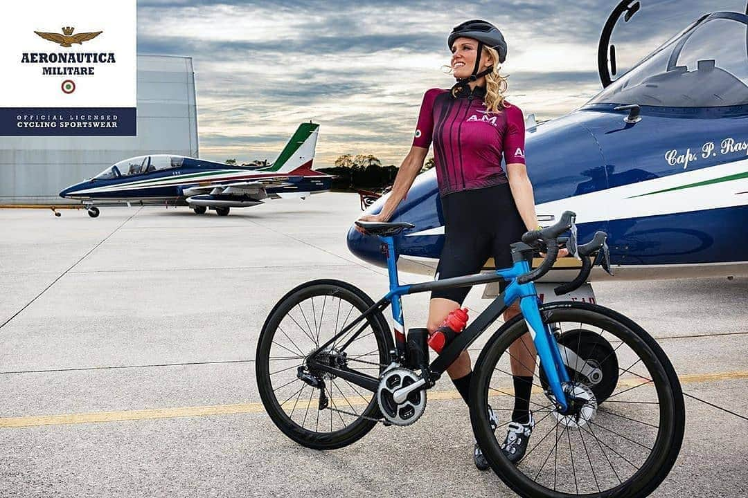 ジャスティン・マッテラさんのインスタグラム写真 - (ジャスティン・マッテラInstagram)「Repost @aeronauticacyclingwear @aeronautica.militare ——— Base Aerea Udine Rivolto 19/20 settembre 2020 festeggiamo tutti assieme i 60 anni della Pattuglia Acrobatica Nazionale. . . SAVE THE DATE ✅ . . .  #aeronauticamilitare  #italianairforce #aeronauticacyclingwear #freccetricolori #freccetricolori60 #officiallicensed #bioartech #rosti #rostistyle #flywithus #cycling #bioartech  #cyclingwear #lAMiaAeronauticaMilitare #instagram #ciclismo #giroditalia #sport #sporty #madeinitaly #pilotlife #pilot #instafly #aviation #glam #instamilitary #flight #aviationdaily #volare #militarylife #justineelizabethmattera @rosti.it @colnagoworld @sidisport_official @rudyproject @enervitsport」1月29日 19時55分 - justineelizabethmattera