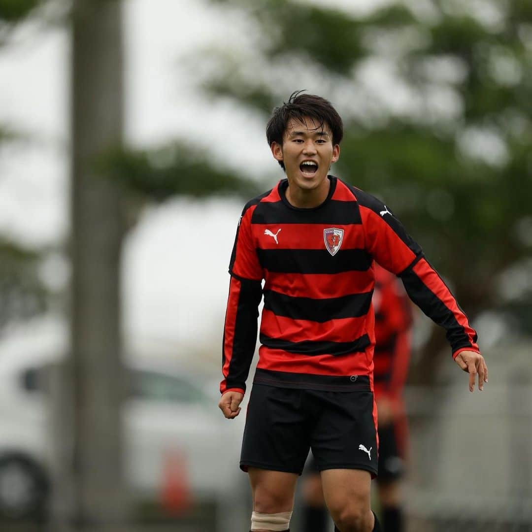 京都サンガF.C.さんのインスタグラム写真 - (京都サンガF.C.Instagram)「本日のトレーニングマッチの模様📸をお届けします‼️ 寒い中、たくさんのご来場をいただき、誠にありがとうございました😊 エスコートキッズに来てくれた八重瀬町の子どもたちもありがとうございました👏✨ #沖縄キャンプ #魅せようKYOTOの一体感 #sanga #京都サンガ #闘紫 #TEAM京都 #李忠成 #中野克哉 #野田隆之介 #ヨルディバイス #曽根田穣 #安藤淳 #福岡慎平 #加藤順大 #麻田将吾」1月29日 20時55分 - kyotosanga_official