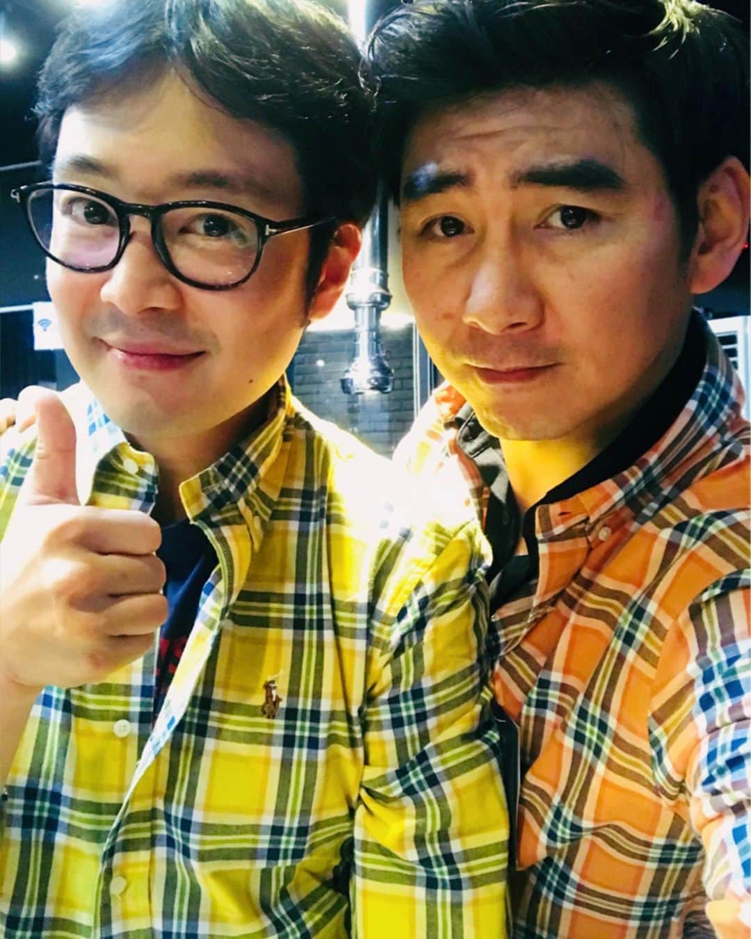 イ・キョンのインスタグラム：「I want to go back to my home.DN 🇻🇳🇻🇳 To Danang is not Korea... 🤦🏻‍♂️🤦🏻‍♂️ I miss my friends a lot.. 🤞🏻🤞🏻 #이켠」