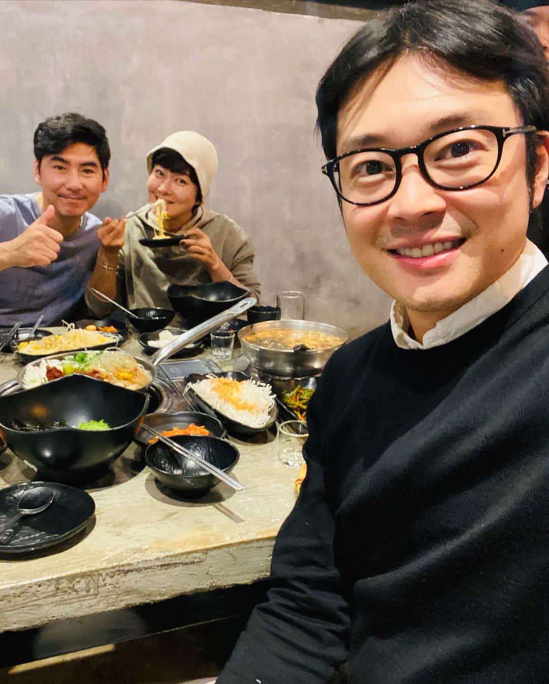 イ・キョンさんのインスタグラム写真 - (イ・キョンInstagram)「I want to go back to my home.DN 🇻🇳🇻🇳 To Danang is not Korea... 🤦🏻‍♂️🤦🏻‍♂️ I miss my friends a lot.. 🤞🏻🤞🏻 #이켠」1月29日 20時57分 - smkyun33