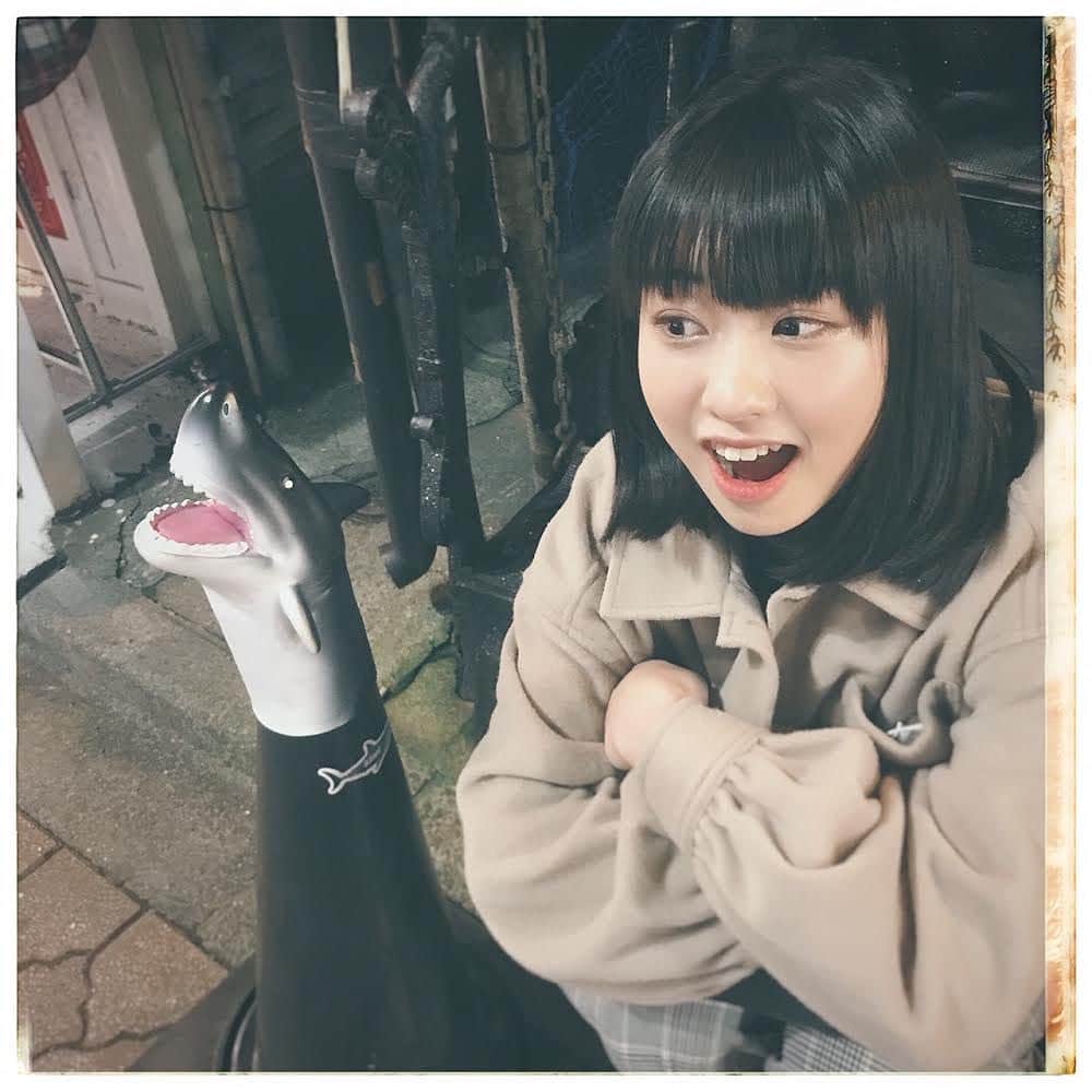 奥森皐月さんのインスタグラム写真 - (奥森皐月Instagram)「・ ・ ・ ハリーポッターのBGM ・ ・ ・ #奥森皐月 #高円寺 #koenji #古着 #北中通り#階段 #怖い #サメ #歯 #日常 #ijuin #煩悩自動書記 #スターダストプロモーション」1月29日 21時07分 - satuki_okumori_official
