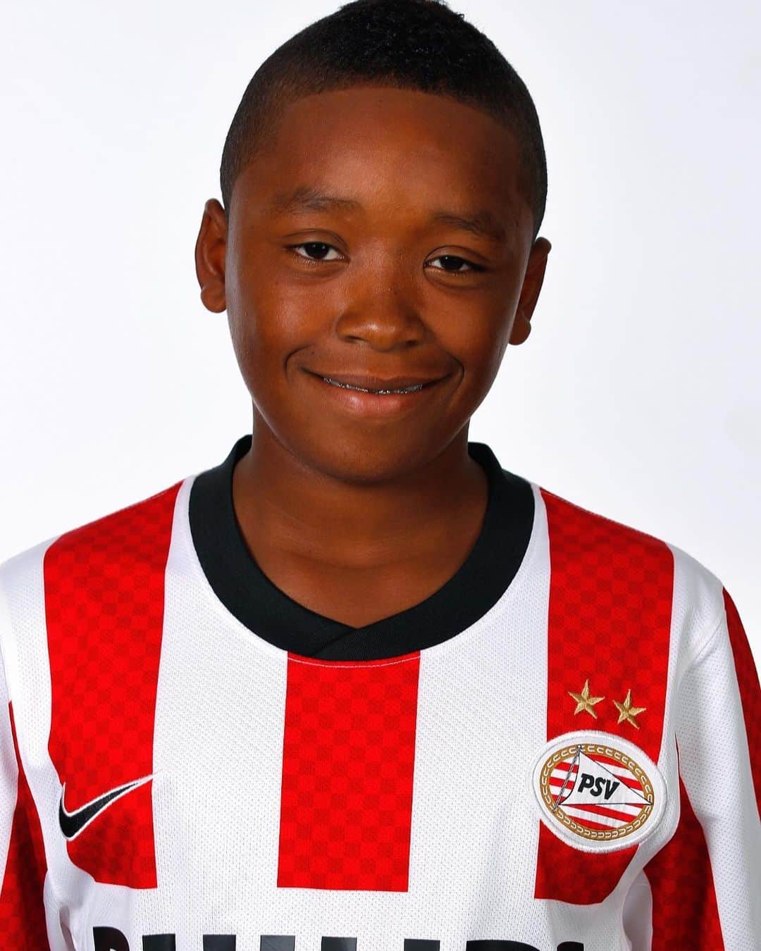 PSVアイントホーフェンさんのインスタグラム写真 - (PSVアイントホーフェンInstagram)「From 👦🏾 to 🧑🏾‍🦱 @stevenbergwijn became a man in Eindhoven 🌟 #StevieToSpurs」1月29日 21時14分 - psv