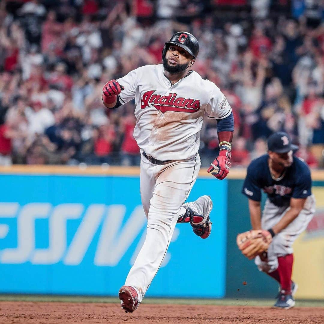 クリーブランド・インディアンスさんのインスタグラム写真 - (クリーブランド・インディアンスInstagram)「Walk-off Wednesday brought to you by Slamtana’s 200th homer 😎」1月30日 7時06分 - cleguardians