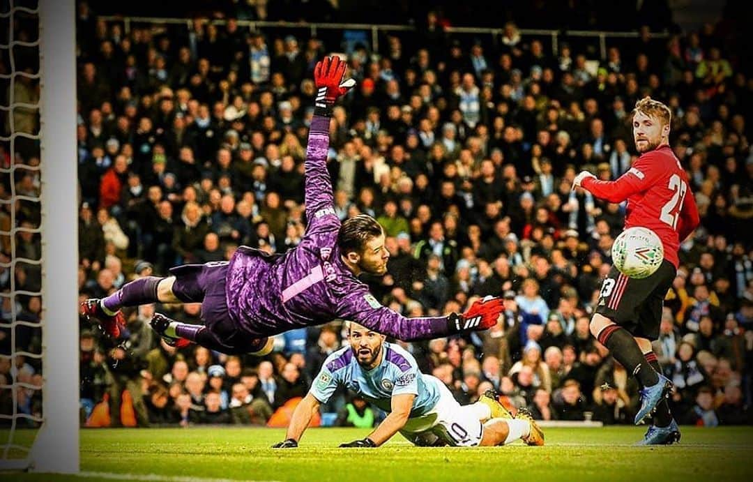 ダビド・デ・ヘアさんのインスタグラム写真 - (ダビド・デ・ヘアInstagram)「It's a shame this victory couldn't help to reach the final. Great effort from the whole team 💪🏼 #MUFC」1月30日 7時57分 - d_degeaofficial