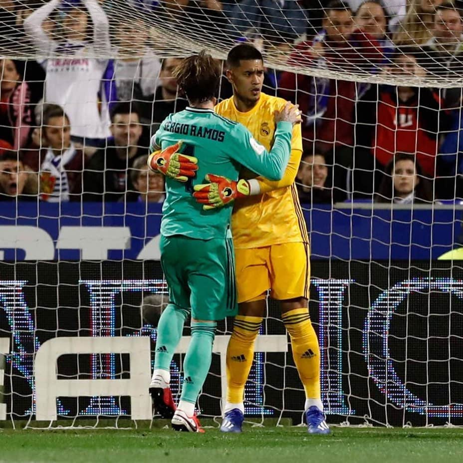 アルフォンス・アレオラさんのインスタグラム写真 - (アルフォンス・アレオラInstagram)「A la siguiente ronda ! Grande equipo ! @realmadrid #HalaMadrid」1月30日 8時00分 - alphonseareola