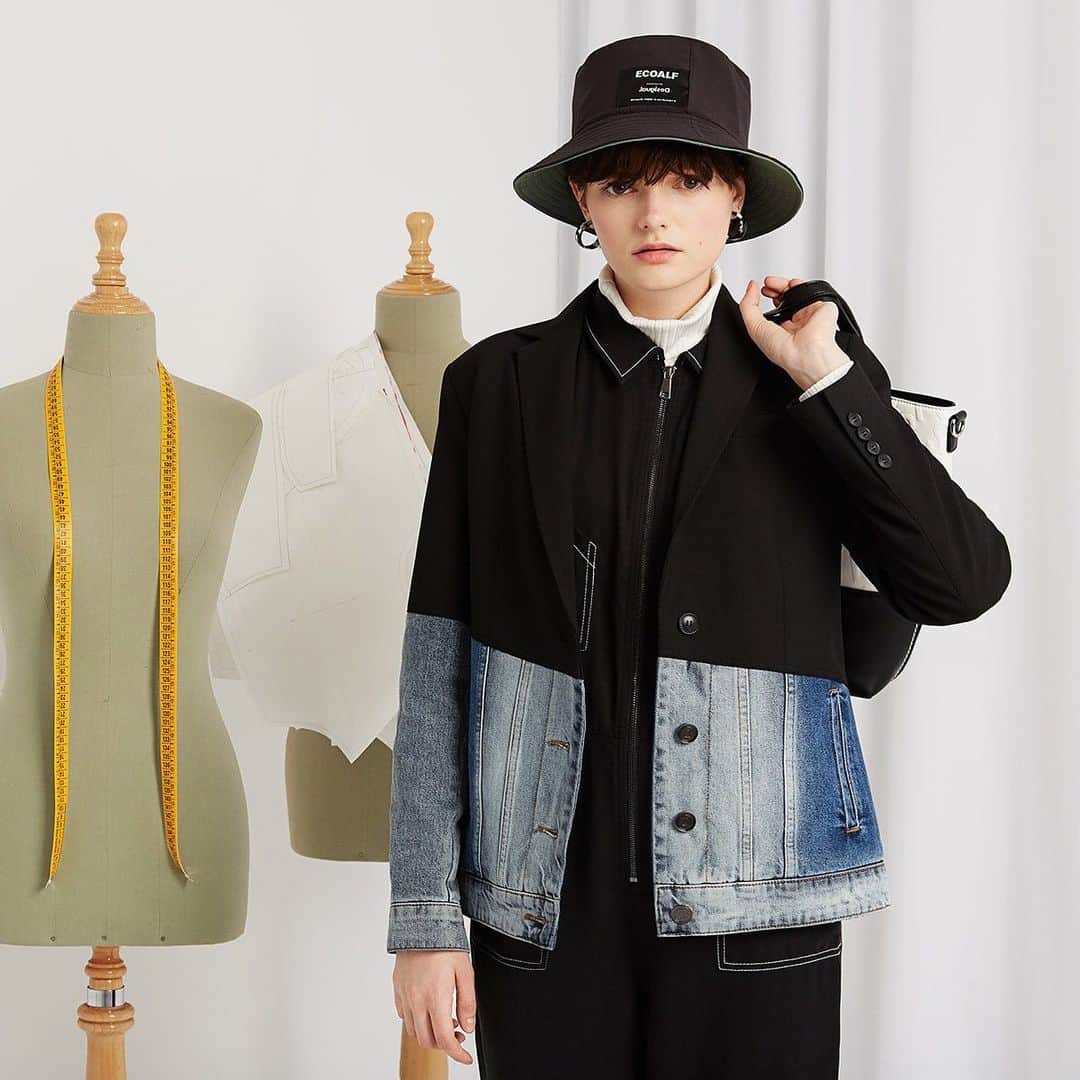 デシグアルさんのインスタグラム写真 - (デシグアルInstagram)「The Hybrid #jacket goes well with everything, from a preppy and urban chic style to a casual #denim look. It is an essential garment to wear season after season, make it your own!」1月30日 0時56分 - desigual