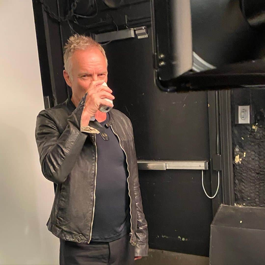 スティングさんのインスタグラム写真 - (スティングInstagram)「☕️」1月30日 1時15分 - theofficialsting