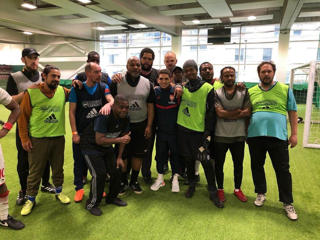 ルーカス・トレイラさんのインスタグラム写真 - (ルーカス・トレイラInstagram)「Great to visit the Community Hub at Emirates Stadium today and meet the guys on two of the many sessions Arsenal run. Good Work everyone! .  Buena visita al Community Hub en Emirates Stadium para conocer a los participantes de algunas de las muchas iniciativas organizadas por el Arsenal. ¡Gran trabajo! 🔴#LT11」1月30日 1時37分 - ltorreira34