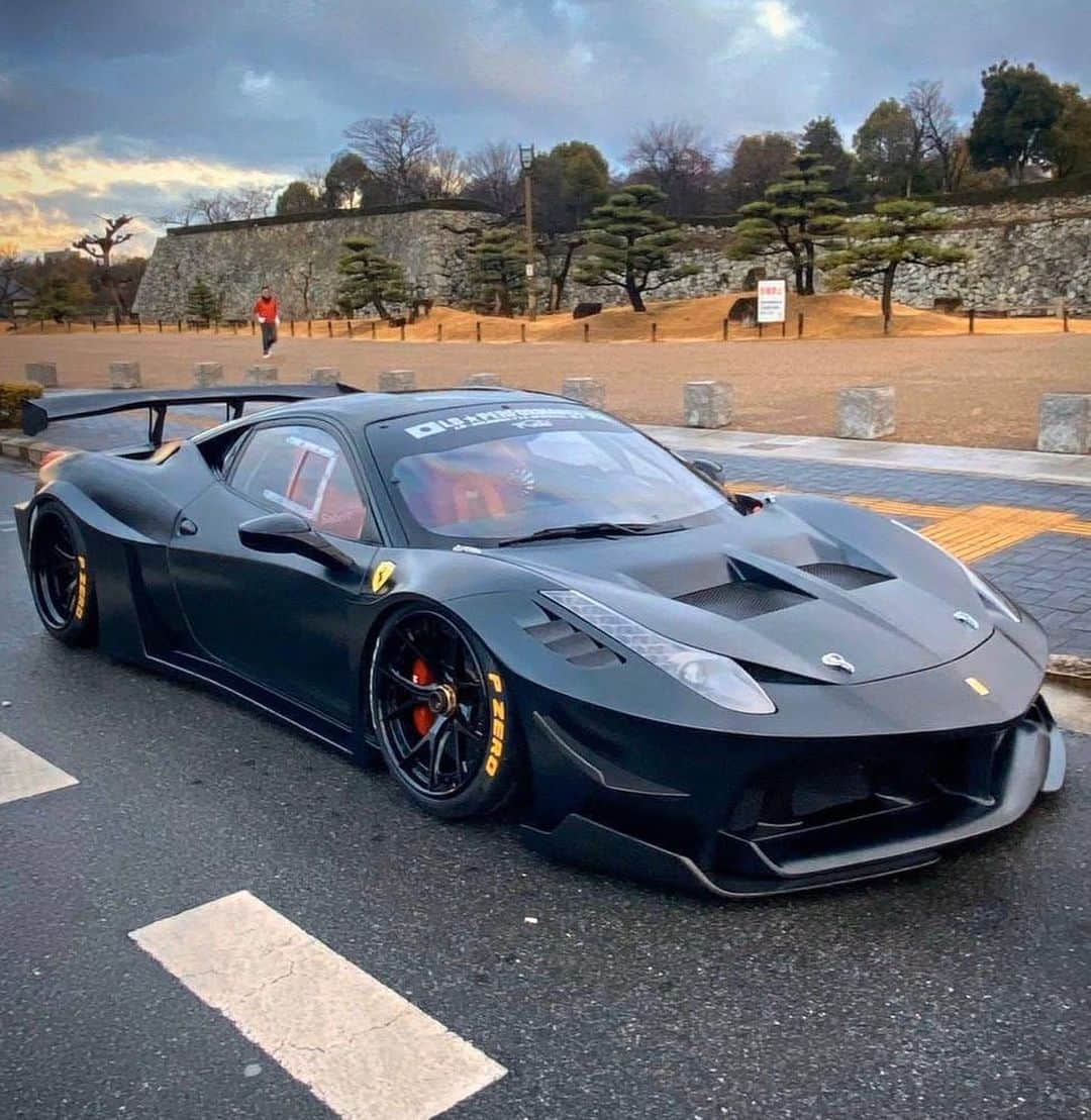 のインスタグラム：「Liberty walk自由に歩く！！！ LB★シルエットWORKS FERRARI 458challenge🙂  @ing.yamamoto @libertywalkkato@ferrari#libertywalk#libertywalkkato#lbworks#lbperformance#lbnation#lbwk#ferrari458#supercar#スーパーカー#yokohamatire #airrexsuspension #ltmw#fiexhaust #japan#goodwoodfos#semashow#gt300 #widebody#stance#crisbrownofficial #japan#ltmw#libertywalkeuropedoeslondon」