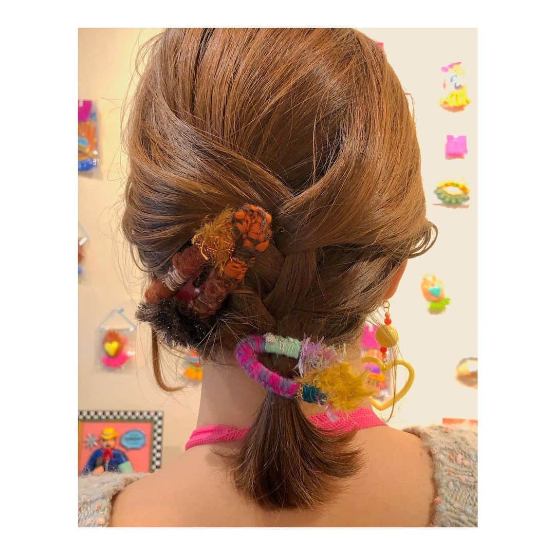 森千波さんのインスタグラム写真 - (森千波Instagram)「#hairpin (9cm/6cm) . . . . . #1000weave#handmade#yarn#color#colorful#パッチンピン#オーダー」1月30日 8時20分 - 1000wave