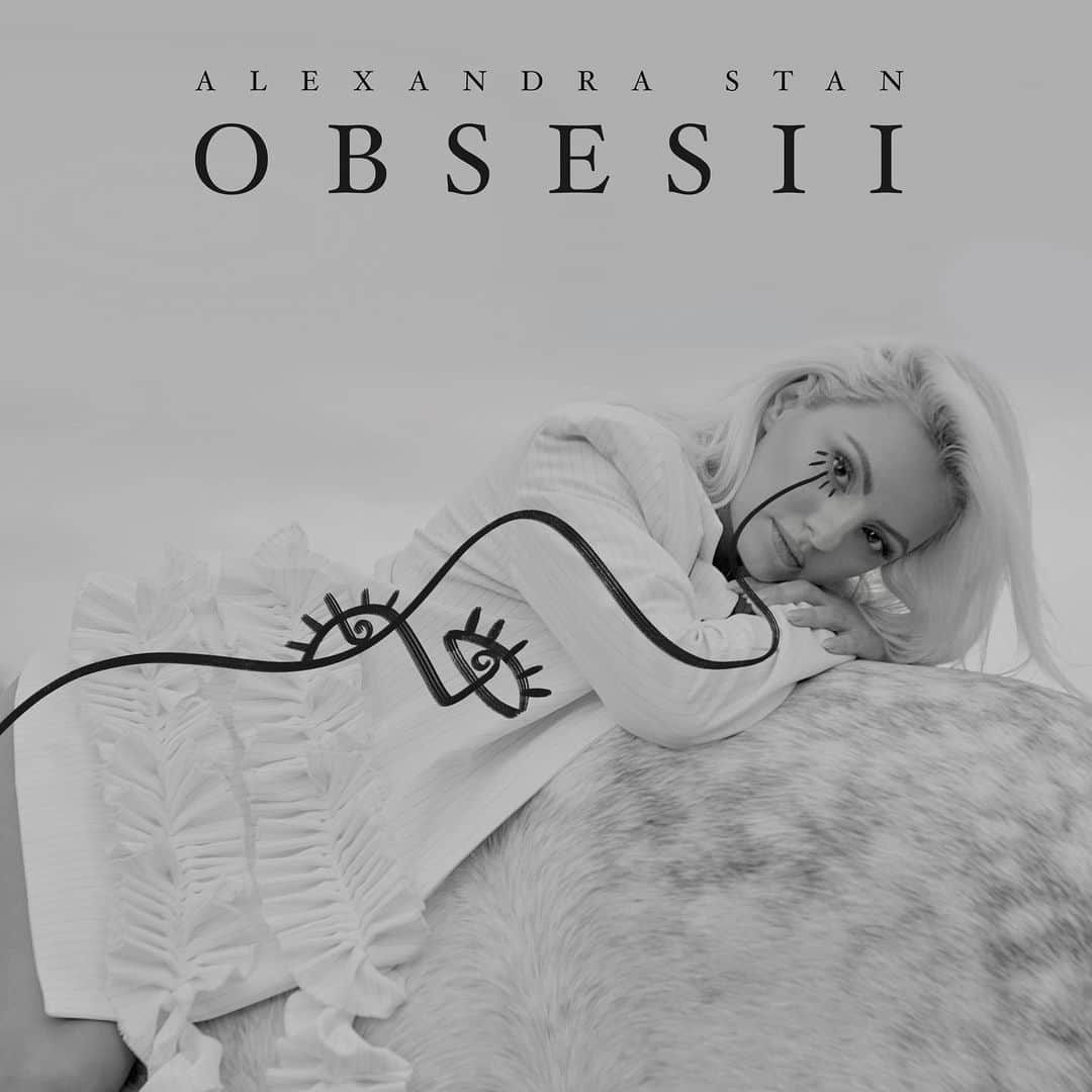 アレクサンドラ・スタンさんのインスタグラム写真 - (アレクサンドラ・スタンInstagram)「What’s your biggest #obsession ?  #Obsesii #soon」1月30日 3時26分 - alexandrastan