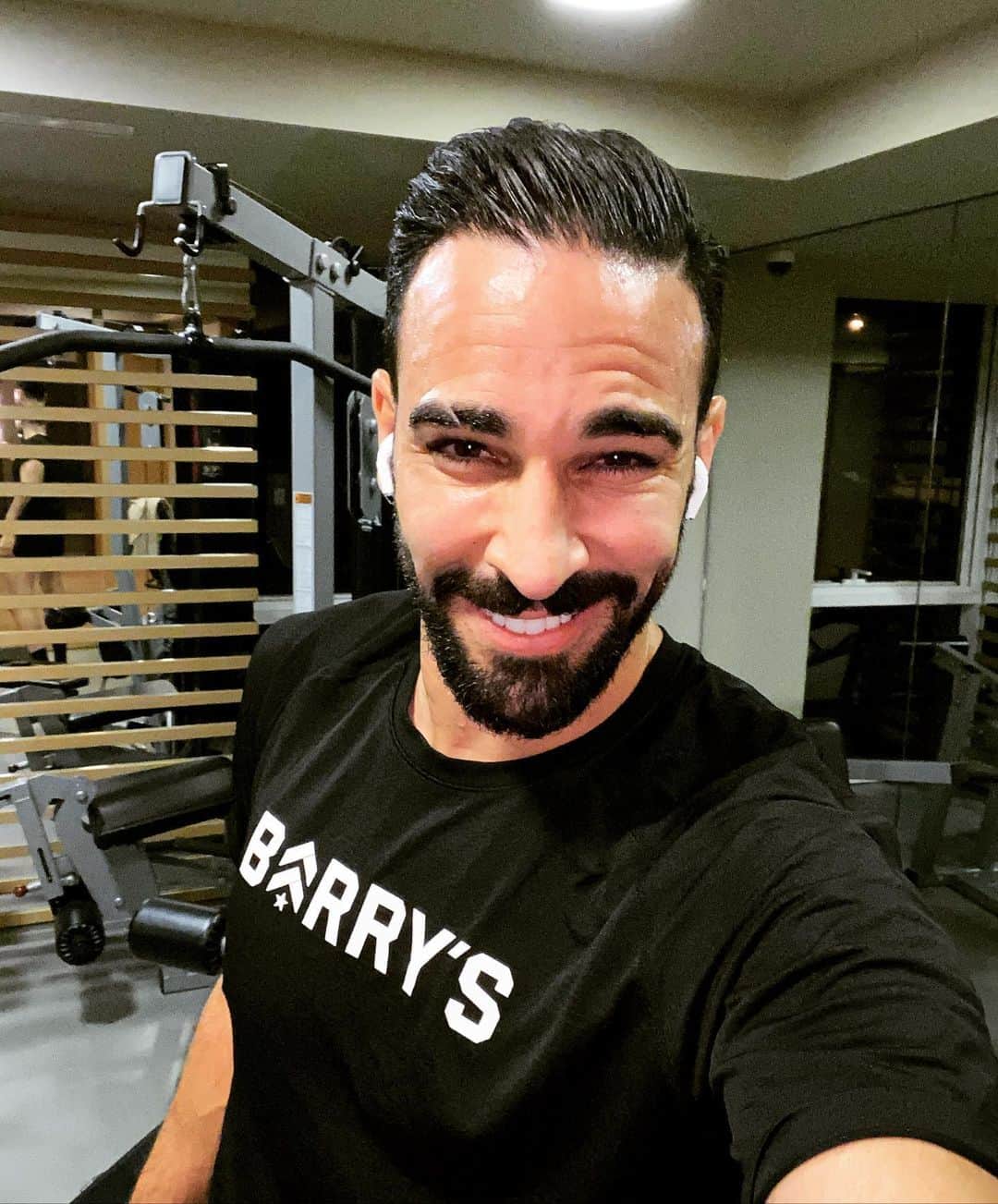 アディル・ラミのインスタグラム：「I miss you @barrys 🏋️‍♂️🏃🏻‍♂️😅 thanks to @ft__75 & @massimopiombini」