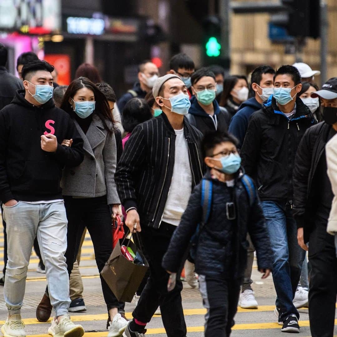 HYPEBEASTさんのインスタグラム写真 - (HYPEBEASTInstagram)「As reported by @WWD, a host of luxury brands and international conglomerates are donating sizeable sums to Chinese establishments to battle the outbreak of the 2019 Novel Coronavirus (2019-nCoV). Over 4,500 2019-nCoV infections have been reported in China, with the death toll climbing up to 106, though over 70 infected people have since fully recovered. ⁠ ⁠ To assist Chinese authorities in providing necessary medical aid, a host of global companies are sending funds to bolster relevant causes. LVMH, for instance, has offered $2.3 million USD to the Chinese Red Cross for extra medical supplies, promising to provide even more supplies from European reserves. Kering, meanwhile, has pledged $1 million USD to Hubei’s Red Cross. Click the link in bio for more details. ⁠ Photo: Anthony Wallace/Afp/Getty Images」1月30日 6時24分 - hypebeast