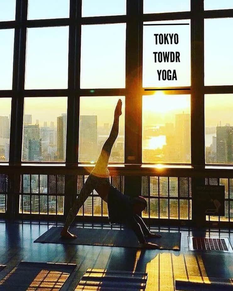 池田莉子さんのインスタグラム写真 - (池田莉子Instagram)「TOKYO TOWER YOGA﻿ 皆さんからのメッセージ、いつも読んでいます☺️﻿ 久しぶりの東京タワーでの朝ヨガイベント！﻿ 待っていました〜と言って頂けて本当に嬉しいです。﻿ 寒くて最近全然運動出来てないなぁ〜﻿ やる気スイッチを入れたい！﻿ たまには朝活しようかな😝…﻿などなど いろんな思いを楽しみに変えていきましょ〜♥️♥️﻿ ﻿ ﻿ 日程2/9(日)﻿ 時間7:20～8:30 (7:05受付開始)﻿ ※イベント10分前には受付を済ませ着替えて﻿ お待ち下さい。﻿ 受付場所:東京タワー正面玄関前﻿ (スタッフが外で立っております)﻿ ﻿ ﻿ タイムスケジュール﻿ 7:05 受付開始・移動﻿ 7:20 挨拶・ヨガ開始﻿ 8:30 ヨガ終了﻿ 8:45 朝食 ﻿ 9:00 トークセッション﻿ 9:20 自由解散﻿ ﻿ ﻿ 参加費:4,500円（展望料・ヨガ料・朝食料・ヨガマットレンタル料が含まれています）﻿ 室内の為雨天決行﻿ お申し込みは @asayoga_official 🗼﻿ 私のプロフィール、ハイライトの[イベント情報］から﻿ リンクに飛べます。﻿ ﻿ ﻿ 東京タワー大展望台での、朝活により﻿ みなさんの日曜日が益々キラキラしますように✨✨﻿ ﻿ ﻿ #ASAYOGA #YOGA #TOKYOTOWER ﻿ #morningyoga #tokyo#japan﻿ #東京タワー#東京タワーヨガ #朝ヨガ #朝活」1月30日 17時26分 - ricoikeda