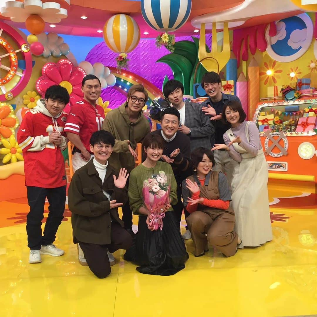 日本テレビ「ヒルナンデス！」さんのインスタグラム写真 - (日本テレビ「ヒルナンデス！」Instagram)「シーズンレギュラーとして、水曜ヒルナンデス！を２か月間 盛り上げてくれた木村沙織さんが、昨日卒業しました！ クイズコーナーではヒント「沙織チャンス」に全力で挑戦してくれました！ これからもヒルナンデス！ファミリーとして スタジオやロケなどいろんな企画に来てくださいね！ いろんな「沙織チャンス」ご用意してお待ちしております(^_^) そして和牛・川西さん、お誕生日でした！ （C）日本テレビ #ヒルナンデス！ #木村沙織 #シーズンレギュラー卒業 #２か月間ありがとうございました #沙織チャンス #南原清隆 #つるの剛士 #オードリー #和牛 #川西さんお誕生日おめでとうございます #ブルゾンちえみ #梅澤廉アナ #滝菜月アナ #新シーズンレギュラーは来週月曜日の生放送で発表」1月30日 16時06分 - hirunandesu_ntv_official