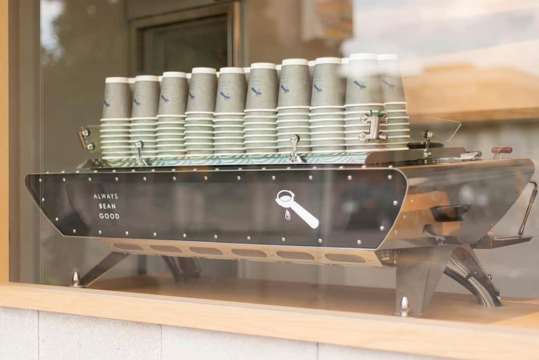 のインスタグラム：「@abg.coffee  Now open  Congrats~」