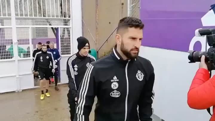 ハテム・ベン・アルファのインスタグラム：「Premier entrainement ⚽️ @realvalladolid」