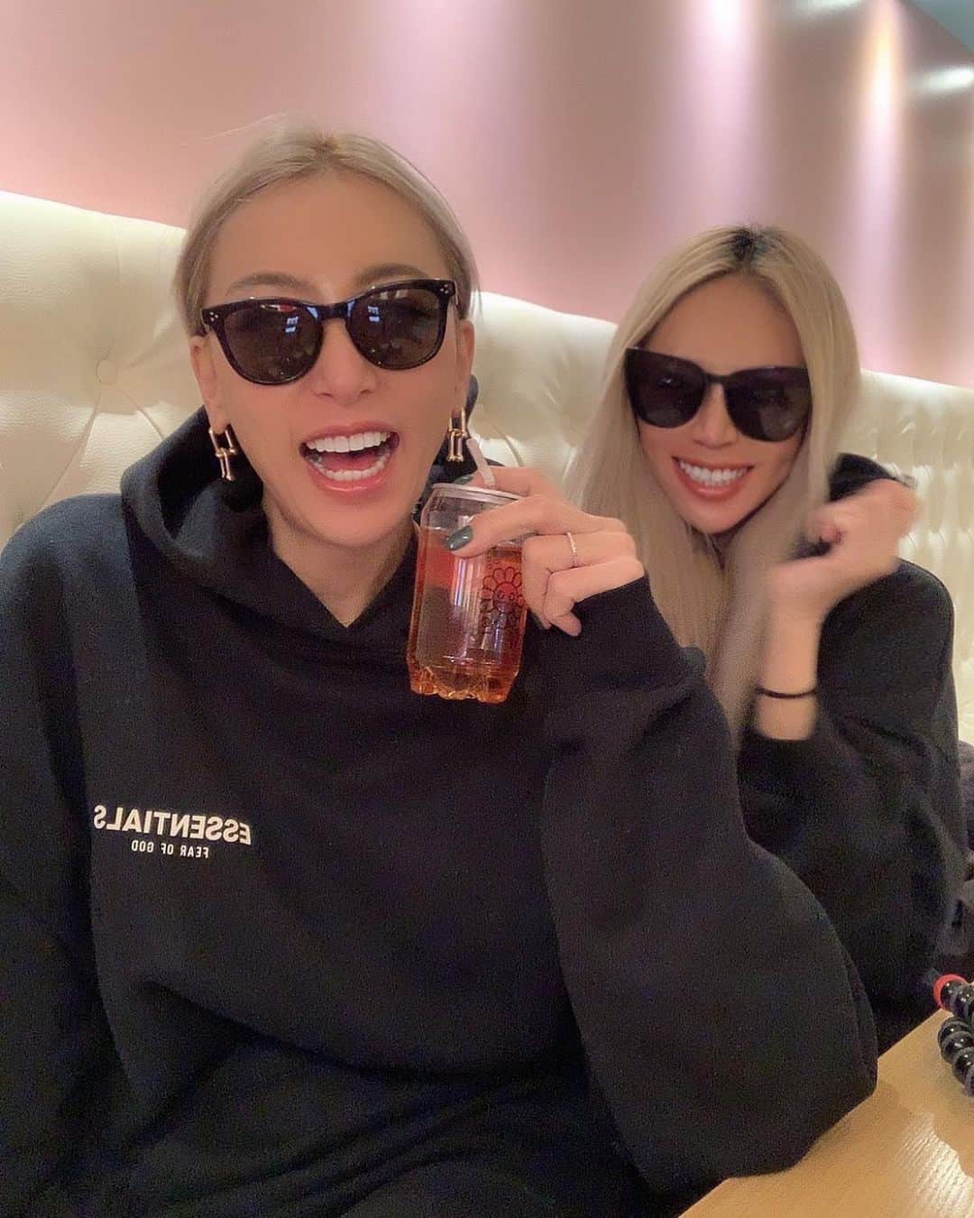 MARISさんのインスタグラム写真 - (MARISInstagram)「Scorpions 🖤🖤 @_genking_ 🤍🤍#twins」1月30日 17時15分 - marristea