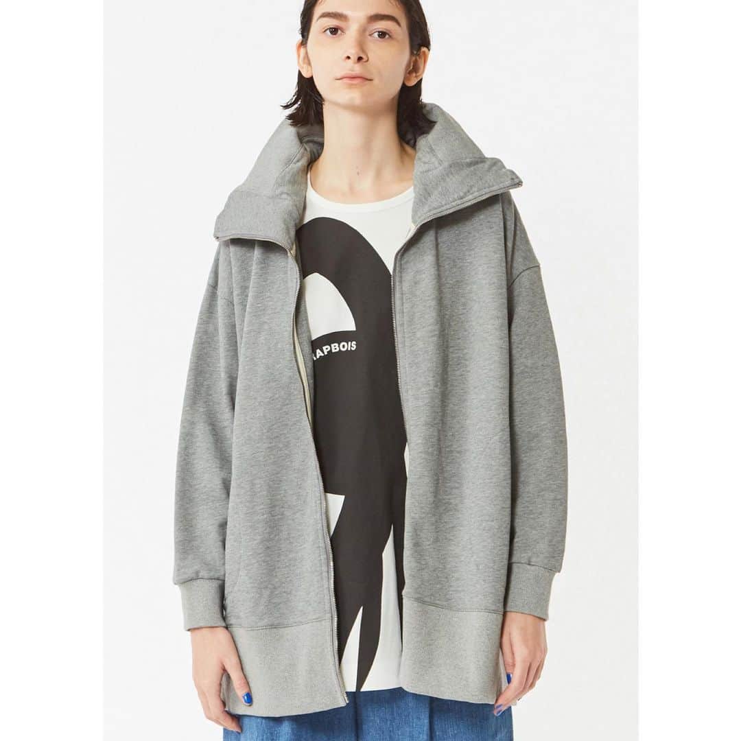 のインスタグラム：「NEW ARRIVAL  ビッグフードパーカー 1501RUD203 GRAY 16,000YEN+TAX  IN STORES NOW  #frapbois #フラボア #2020 #spring #summer #collection #コレクション #fashion #ファッション #sweat #スウェット #parkar #パーカー #hoodie #フーディー #oversize #オーバーサイズ #tokyo #japan」