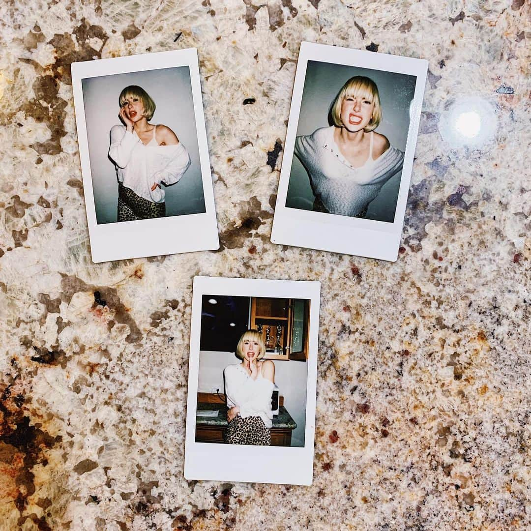 Carter Cruiseさんのインスタグラム写真 - (Carter CruiseInstagram)「couple of polaroids from my shoot with @sheaflynn today! can’t wait to share the digitals, we got some 🔥」1月30日 12時51分 - cartercruise