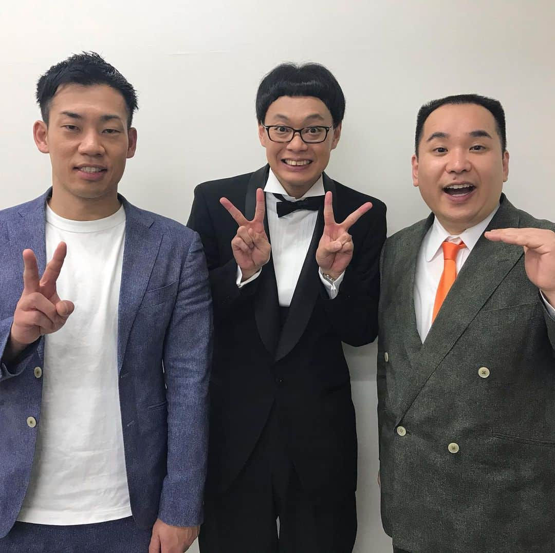 宮戸洋行さんのインスタグラム写真 - (宮戸洋行Instagram)「昨日は2月17日にテレビ朝日系列にて放送されます『Qさま』の収録に行かせていただきました！今回はミルクボーイと一緒でした！久しぶりの再会が東京のテレビ局って感慨深いなぁ〜って何回も言いました…ぜひ放送をお楽しみにm(_ _)m」1月30日 13時15分 - hiroyuki_gag