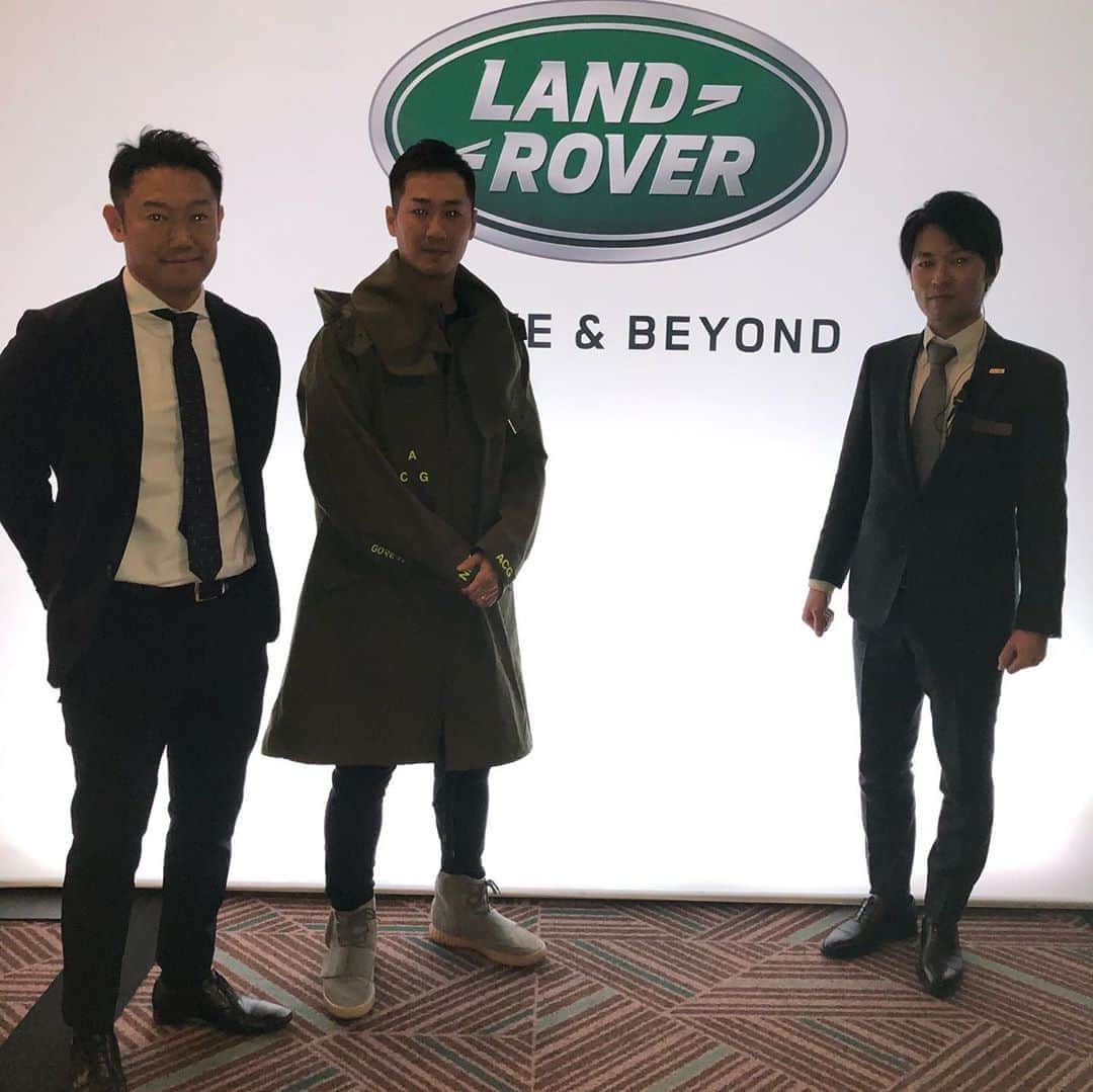 西岡剛のインスタグラム：「#landrover  #西岡剛」