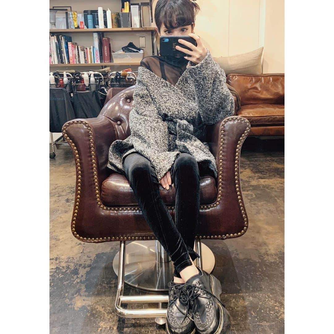 中川ジュリアのインスタグラム：「全身 @_juemi_ 👗暖かくて可愛い🥺」