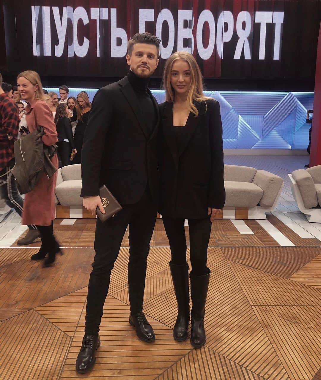 アレクサンドラ・ステパノワのインスタグラム：「Кто смотрел,как вам ? 😊 Спасибо @ddborisov @1tv」
