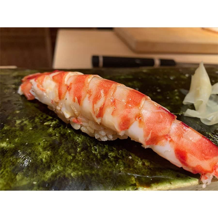 浅倉カンナさんのインスタグラム写真 - (浅倉カンナInstagram)「ここのお寿司優勝🤤❤️ 大将、美味しすぎる贅沢すぎるお寿司 ありがとうございました！ ゆうやくん、あっくん いつもいつもありがとうございます😊🔥」1月30日 15時43分 - a_kanna_