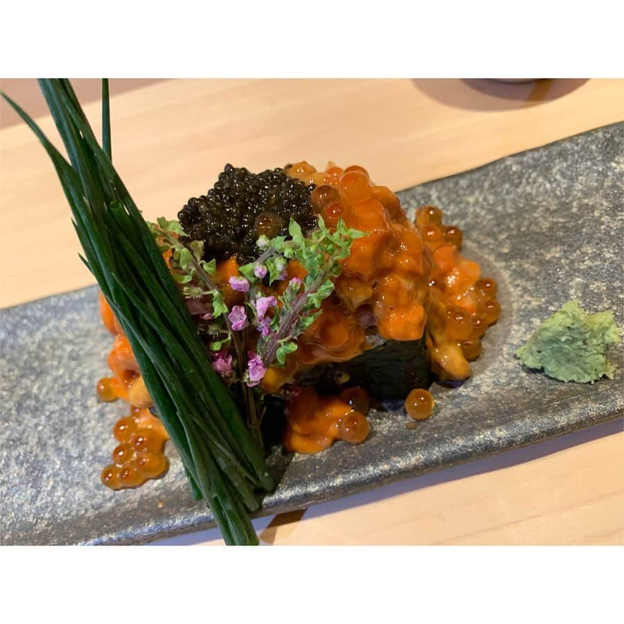 浅倉カンナさんのインスタグラム写真 - (浅倉カンナInstagram)「ここのお寿司優勝🤤❤️ 大将、美味しすぎる贅沢すぎるお寿司 ありがとうございました！ ゆうやくん、あっくん いつもいつもありがとうございます😊🔥」1月30日 15時43分 - a_kanna_