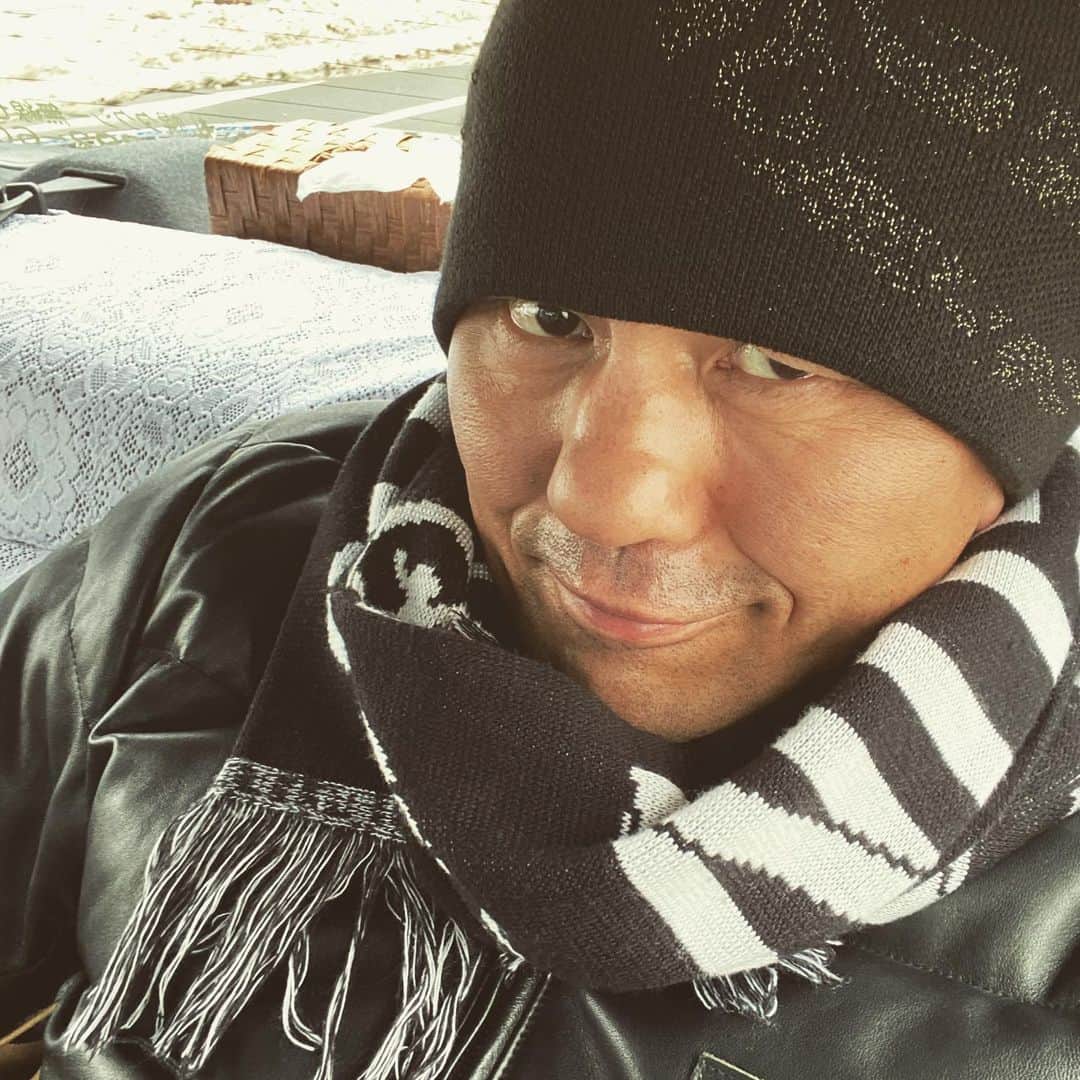 のインスタグラム：「Landed in Hokkaido  #ca4la #piledriver_harajuku  いよいよ北海道は札幌に上陸。見渡す限り真っ白なゆ…き…ん？あれ？ぜんぜん雪がない。。」