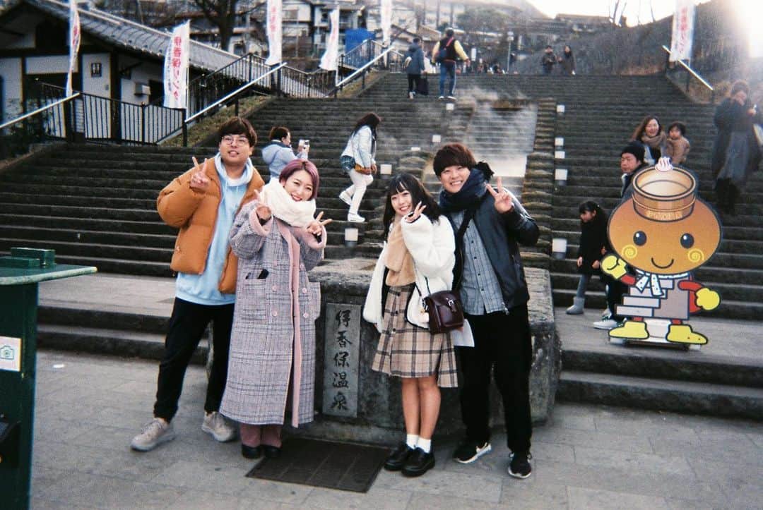 渋谷ジャパンさんのインスタグラム写真 - (渋谷ジャパンInstagram)「この前の伊香保温泉旅行、写ルンですで撮ってもらってたんだけど、エモエモの極み。写ルンですいいな〜📸 #温泉旅行 #伊香保温泉」1月31日 2時09分 - shibuya_japan