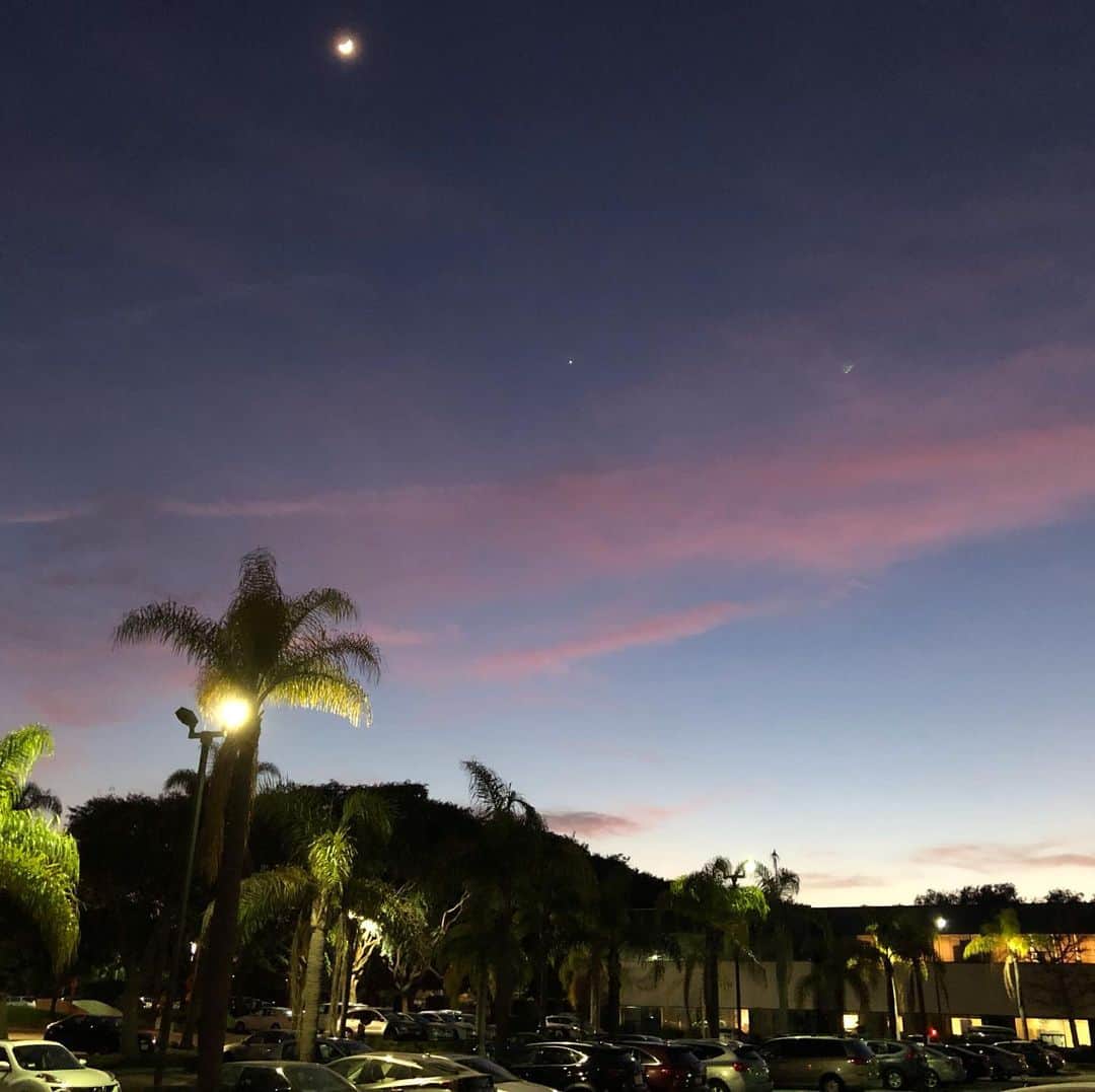 松本晃彦のインスタグラム：「A beautiful night in California. #california #nightview」