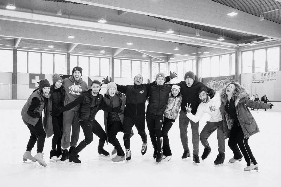 イヴァン・リギーニのインスタグラム：「Art On Ice 2020✨✨✨The best of the best 💪🏽 @artonicemagic  @aloeblacc @bastianbaker  @bligg_blizo  @rebeccaferguson__  @marcorima_hellwitzia  @salome_brunner  @carolinetorti  Photo by @photographyannis  @streetsandsouls  #AOI #artonice2020 #dreamteam imanbyivanrighini #imanfamily #imanfashion」