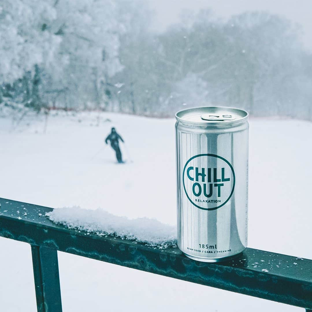 CHILL OUTさんのインスタグラム写真 - (CHILL OUTInstagram)「エネルギッシュに過ごした後の一息は格別。 #CHILLOUT と共にリラックス。  @chillout_official #チルアウト #チルする  #チル #chill #chillする  #チルい #チルタイム #リラクゼーションドリンク #relaxationdrink #リラックスタイム #GABA #ギャバ #AI #逆エナジー」1月30日 18時31分 - chillout_official