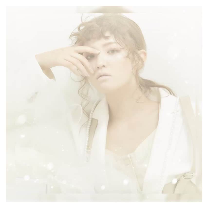 實近菜那（ななちゃら）のインスタグラム：「. photograph data 撮影データ(♡) 1LOOK/4look . photo 平塚篤史 @atzshicom  MAKE-UP あかね@akane.make1118 . . .  #撮影データ  #モデル #170cm  #sanechikanana #實近菜那 #さねちかなな #ななちゃら」