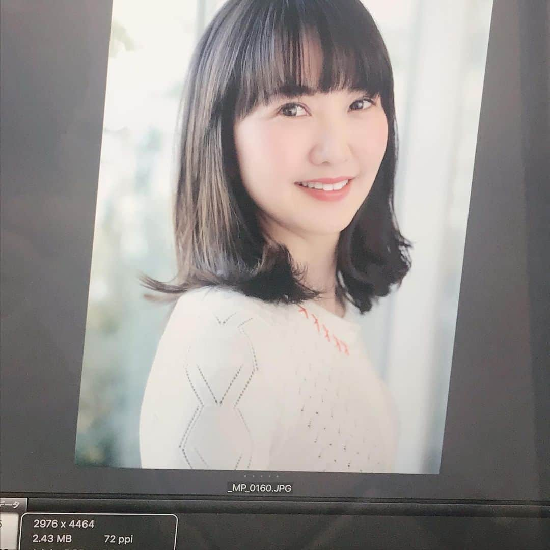 三浦泉さんのインスタグラム写真 - (三浦泉Instagram)「* 美st 3月号の ヘア企画に掲載いただきました🤗✨📕 *  トリートメントを ZACC 代表の高橋さんに施術していただきました💗 *  元の髪質がサラ艶で 褒められた🤗✨💕　嬉しい撮影でした‼️ * #美st #美st3月号 #読者モデル #美stモデル  #三浦泉」1月30日 19時06分 - princessizu1201