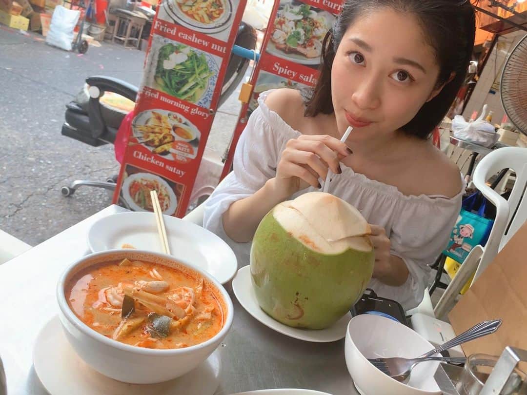 熊谷江里子さんのインスタグラム写真 - (熊谷江里子Instagram)「本場のタイ料理美味しすぎた。。 とにかく食べまくった旅。笑 #Thailand#bangkok#タイ#タイ料理#旅行」1月30日 19時34分 - eriko___kumagai