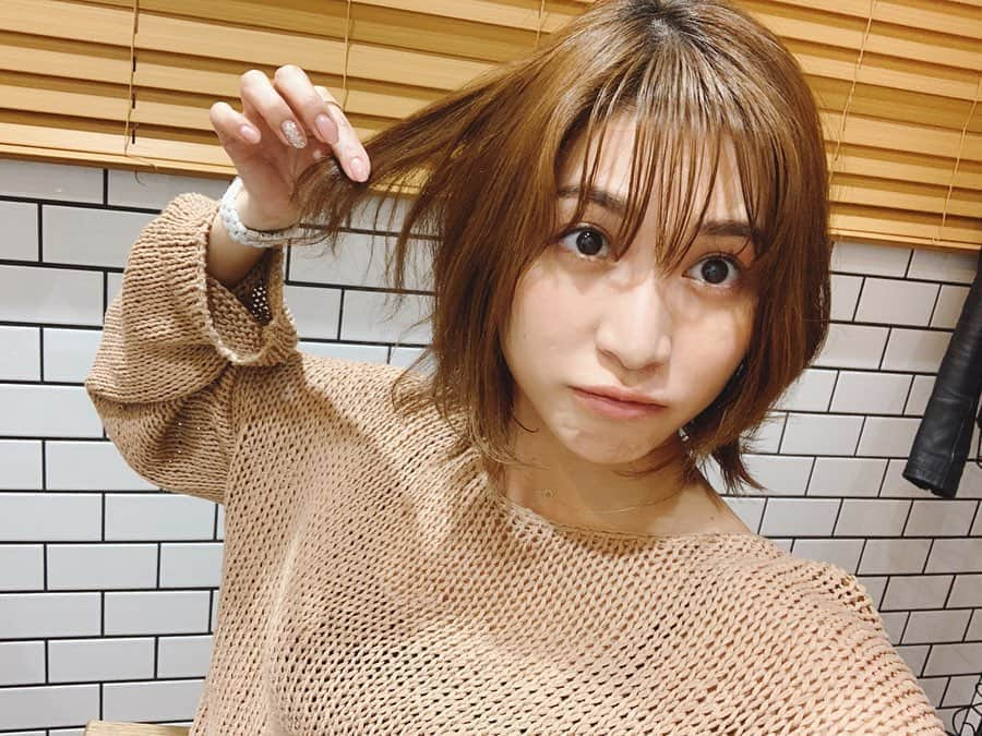 大島麻衣さんのインスタグラム写真 - (大島麻衣Instagram)「先日のお仕事メイクもヘアも可愛すぎた😍💜 福ちゃんメイク好きや💄 めっちゃ褒められたよぉー！ さんきゅーーーぅ🥳 @masaakifukugawa」1月30日 19時41分 - maioshima911