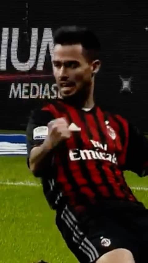 ヘスス・フェルナンデス・サエスのインスタグラム：「Metterei  Sono stati anni speciali. Sono state ore particolari...Addio @acmilan. E grazie 🙏🏼❤🖤」