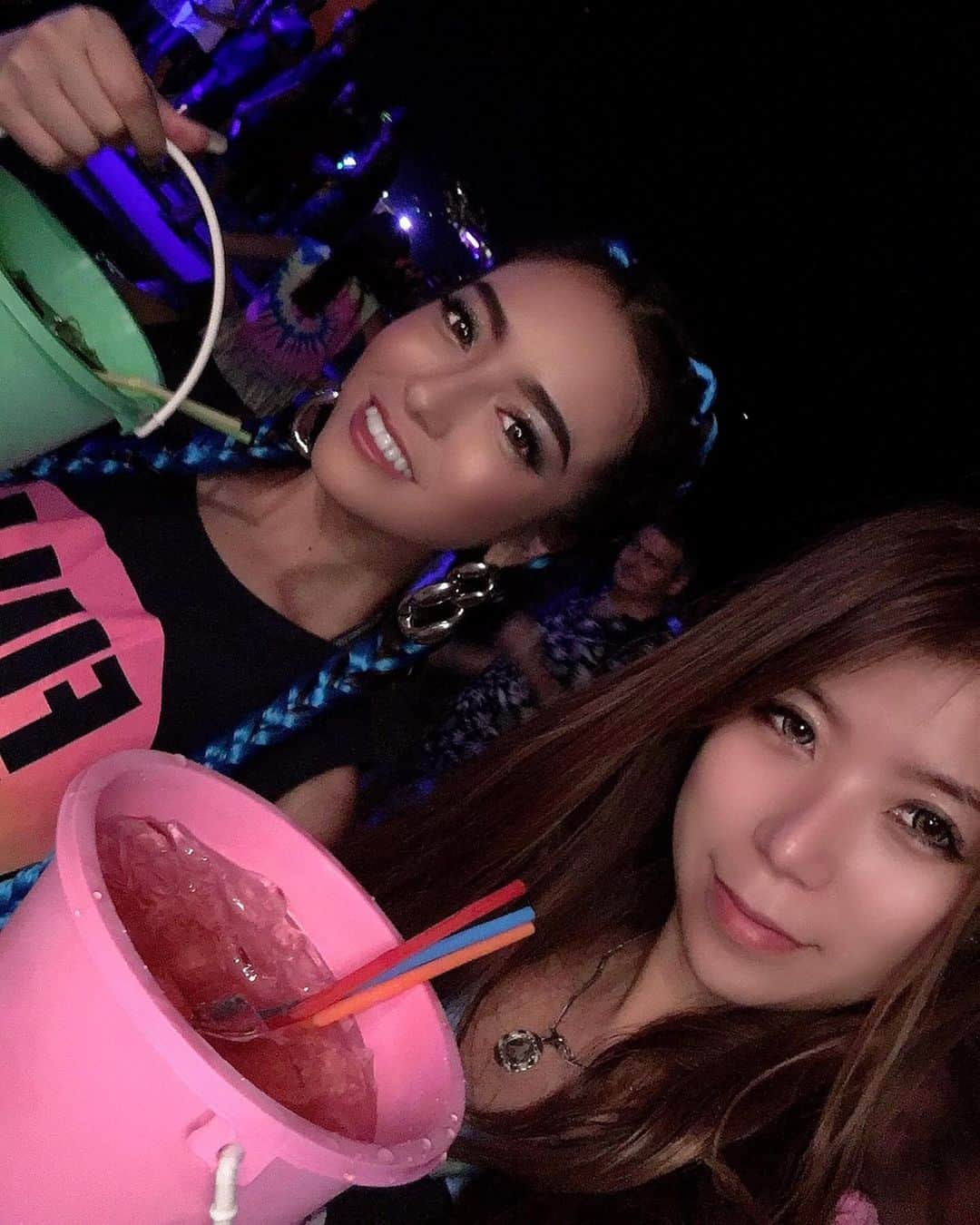 DJ Saya（さやまる）さんのインスタグラム写真 - (DJ Saya（さやまる）Instagram)「full moon  party 🌕 まだ写真見て余韻に浸れる 🇹🇭 . . . 次いつ行こうかな~ ❤︎ . . . . #タイ #タイ旅行 #パンガン島  #phangan #phanganisland #thailand #thailandtravel #fullmoon #fullmoonparty #フルムーン #フルムーンパーティー」1月30日 19時51分 - saya_312y