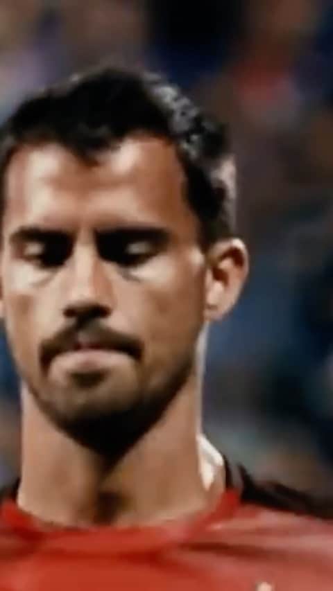 ヘスス・フェルナンデス・サエスのインスタグラム：「Sono stati anni speciali. Sono state ore particolari...Addio @acmilan. E grazie 🙏🏼❤🖤」