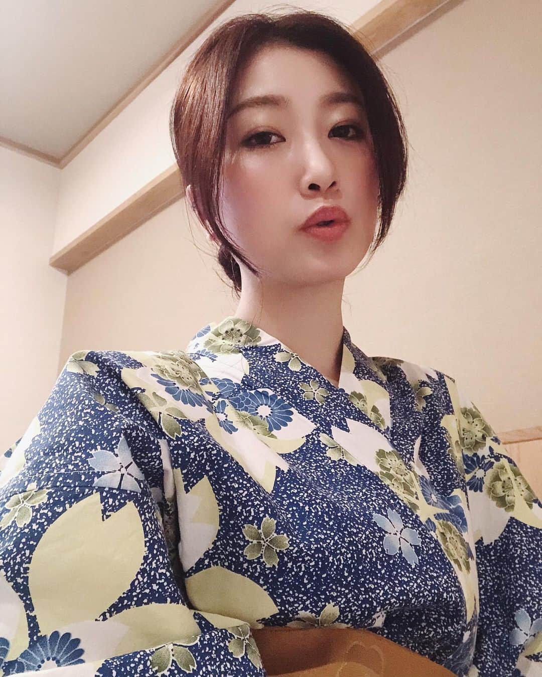 福井千佳のグルメインスタ