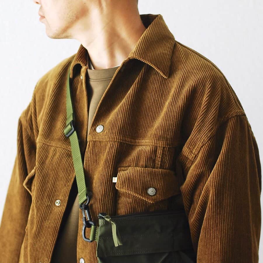 wonder_mountain_irieさんのインスタグラム写真 - (wonder_mountain_irieInstagram)「_ WESTOVERALLS / ウエストオーバーオールズ "857B CORDUROY TRACKER JKT" ¥35,200- _ 〈online store / @digital_mountain〉 https://www.digital-mountain.net/shopdetail/000000010367/ _ 【オンラインストア#DigitalMountain へのご注文】 *24時間受付 *15時までのご注文で即日発送 *1万円以上ご購入で送料無料 tel：084-973-8204 _ We can send your order overseas. Accepted payment method is by PayPal or credit card only. (AMEX is not accepted) Ordering procedure details can be found here. >>http://www.digital-mountain.net/html/page56.html _ 本店：#WonderMountain blog>> http://wm.digital-mountain.info _ #WESTOVERALLS #STAWESTS #スターウェスト #ウエストオーバーオールズ _ 〒720-0044 広島県福山市笠岡町4-18 JR 「#福山駅」より徒歩10分 (12:00 - 19:00 水曜・木曜定休) #ワンダーマウンテン #japan #hiroshima #福山 #福山市 #尾道 #倉敷 #鞆の浦 近く _ 系列店：@hacbywondermountain _」1月30日 20時13分 - wonder_mountain_