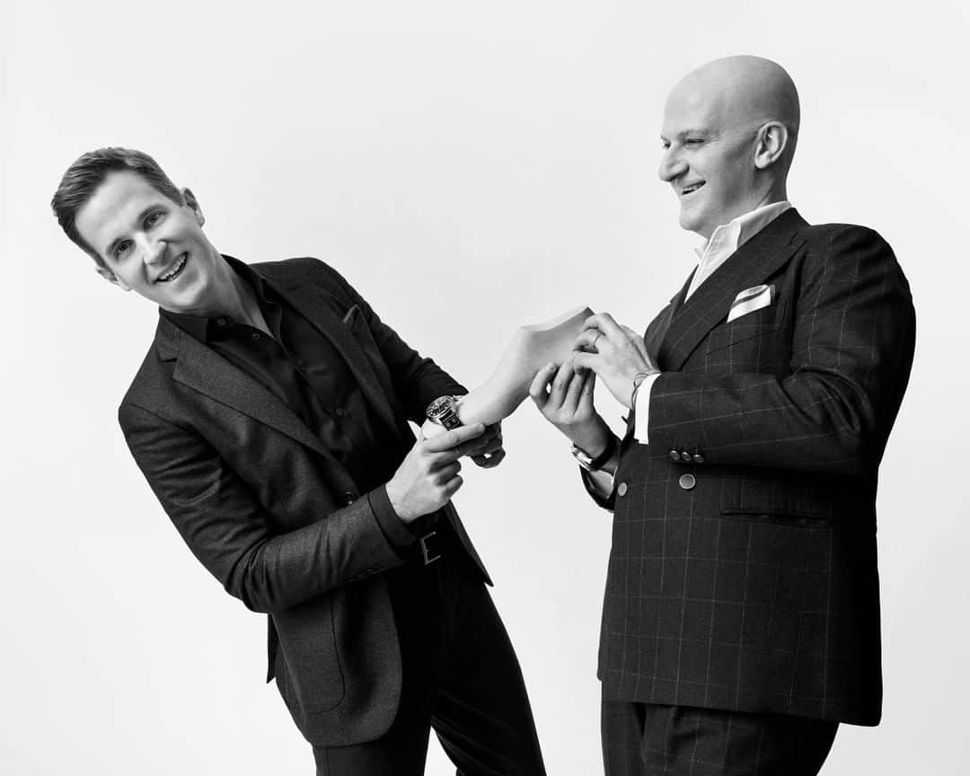 サントーニさんのインスタグラム写真 - (サントーニInstagram)「Giuseppe Santoni with @iwcwatches CEO Christoph Grainger-Herr as photographed by #KotoBolofo.  Discover more: link in bio.  #Makersofbeauty #Santoni #SantoniShoes」1月30日 20時15分 - santoniofficial