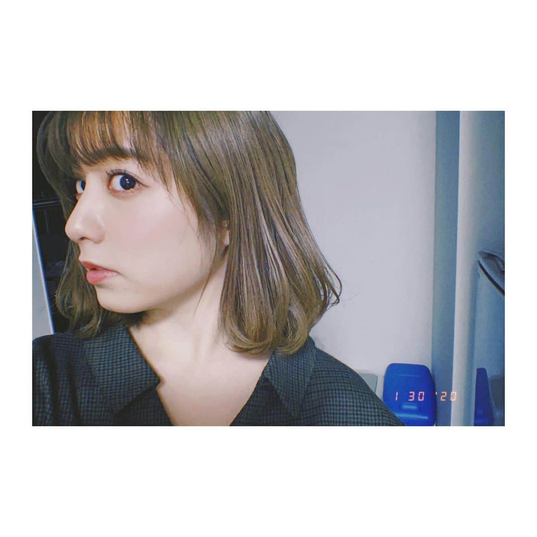 前田美里のインスタグラム：「横顔。(首鎖骨ライン綺麗になりたい)  #横顔 #鎖骨 #綺麗になりたい #女子力アップ #film #film_jp #photo #カメラ好きな人と繋がりたい #カメラ女子 #selfie #📷 #follow #followme #japanesegirl」