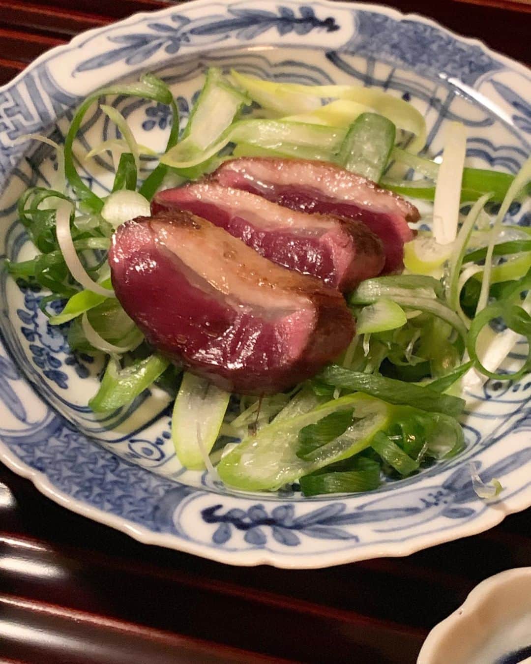 RIKAPEPEさんのインスタグラム写真 - (RIKAPEPEInstagram)「日本料理の最高峰【松川】さんにご一緒させていただきました。ひと皿ひと皿、四季のように表情が違っており、繊細な出汁の効かせ方、器、香り、全てが感動の連続。そして、細部に宿る美しさ。大変お勉強させていただきました。この様な貴重な機会をありがとうございます🌷  #松川 #日本料理  #和食 #matsukawa  #japanesefood」1月30日 20時50分 - rikapepe
