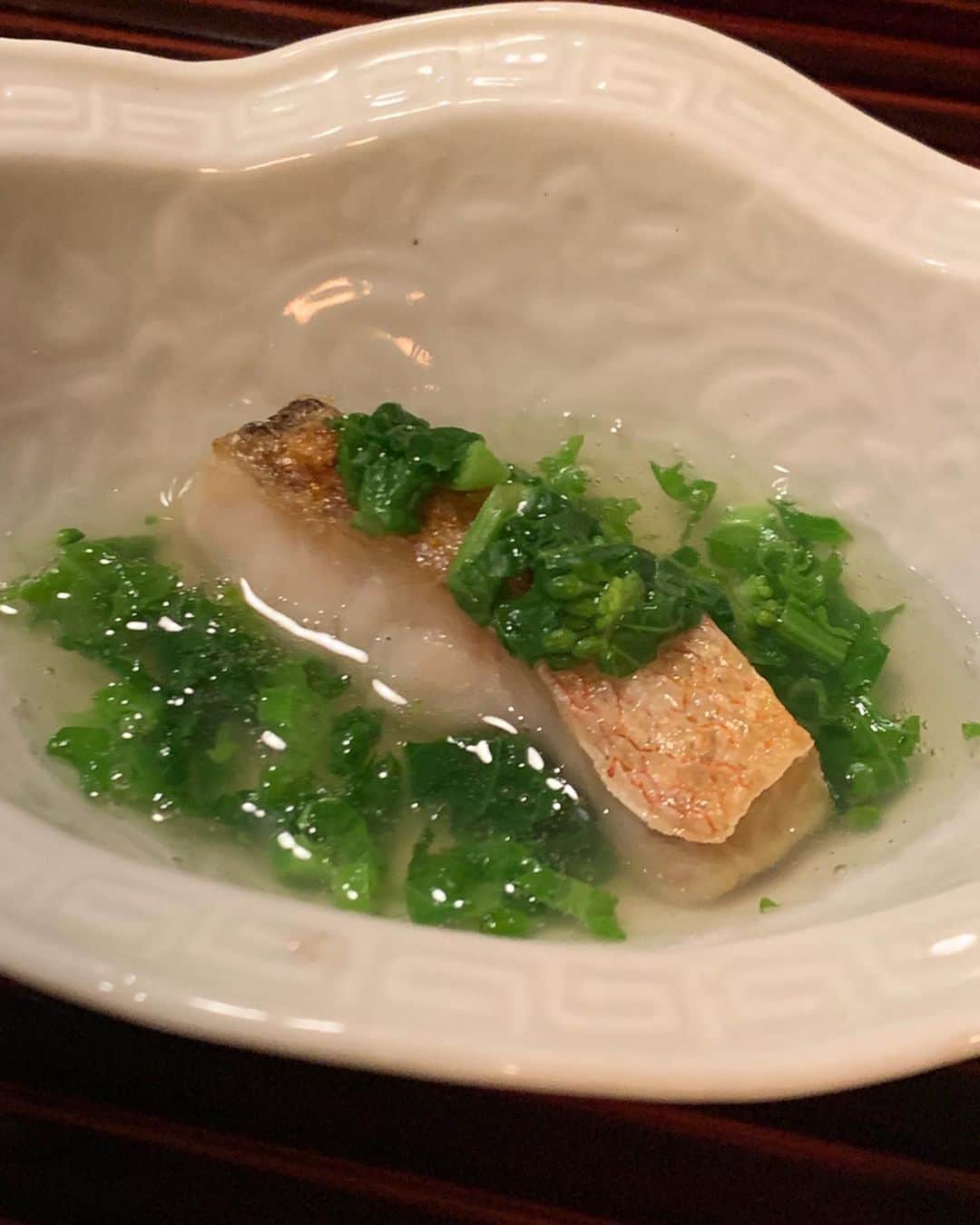 RIKAPEPEさんのインスタグラム写真 - (RIKAPEPEInstagram)「日本料理の最高峰【松川】さんにご一緒させていただきました。ひと皿ひと皿、四季のように表情が違っており、繊細な出汁の効かせ方、器、香り、全てが感動の連続。そして、細部に宿る美しさ。大変お勉強させていただきました。この様な貴重な機会をありがとうございます🌷  #松川 #日本料理  #和食 #matsukawa  #japanesefood」1月30日 20時50分 - rikapepe