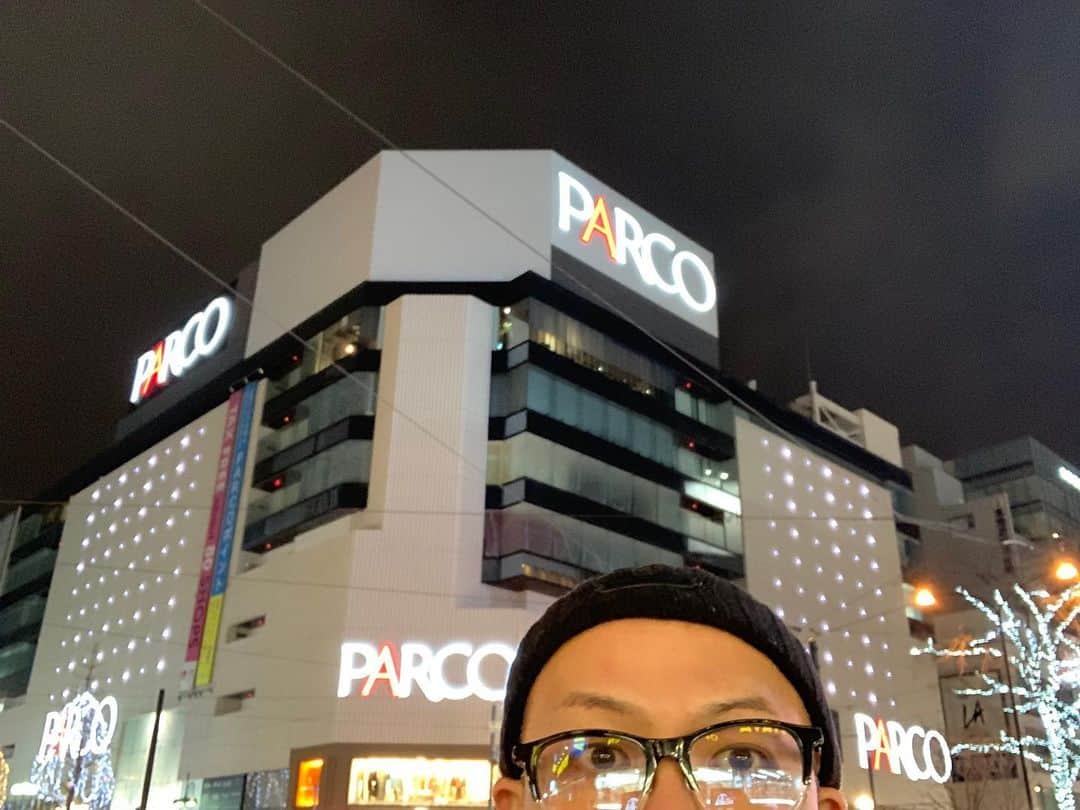 のインスタグラム：「PARCO POP UP SHOP TOUR in 札幌、7日間終了しました!! PARCOスタッフの皆様、札幌でお世話になった皆様、お忙しい中足を運んで下さった沢山の皆様、本当にありがとうございました!! 来月末は静岡にて皆様のご来店をお待ちしておりますので宜しくお願い致します(^^)🏬🕴 ☃️ TEARS OF SWAN×montage PARCO POP UP SHOP TOUR 2020 in SHIZUOKA  静岡PARCO DAY:2020.2/25(tue)〜3/1(sun) TIME:10:00〜20:00 PLACE: 静岡県静岡市葵区紺屋町6-7  2F EVENT SPACE TEL: 054-272-8111  @tears_of_swan  #tearsofswan  @montage_tyo  #montage @parco_sapporo_official  #sapporoparco @parco_shizuoka_official #parco #parcotour #popupshoptour #popupshop #札幌パルコ #静岡パルコ #パルコ #本当にありがとうございました #来月も宜しくお願い致します」
